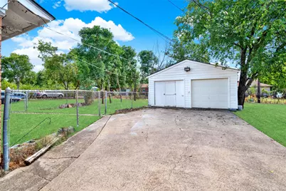 300 Hilltop Avenue #A, Richardson, TX 75081 - Photo 17