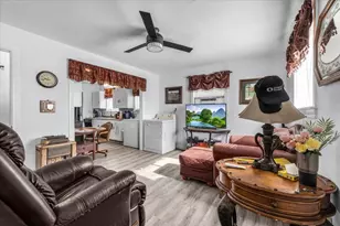 1828 Arch St, Fort Worth, TX 76105 - Photo 5