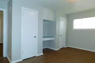 401 Betchan St, Lake Dallas, TX 75065 - Photo 9
