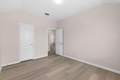 710 Woodcrest Drive, Ennis, TX 75119 - Photo 15