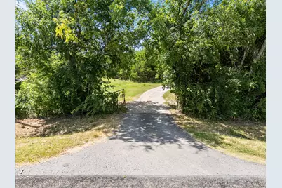 976 Fm 2194, Farmersville, TX 75442 - Photo 17