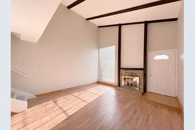 2110 Via Corona, Carrollton, TX 75006 - Photo 3