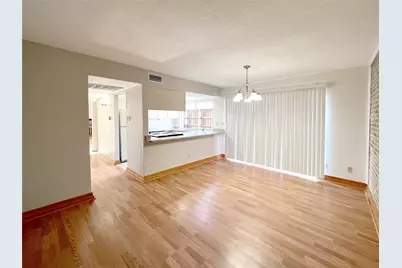 2110 Via Corona, Carrollton, TX 75006 - Photo 11