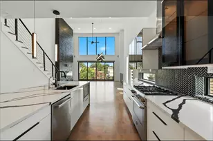 3523 N Versailles Ave, Dallas, TX 75209 - Photo 25