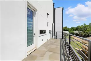 3523 N Versailles Ave, Dallas, TX 75209 - Photo 29