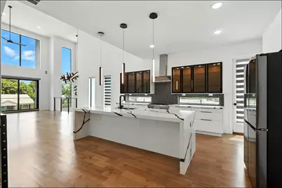 3523 N Versailles Avenue, Dallas, TX 75209 - Photo 25