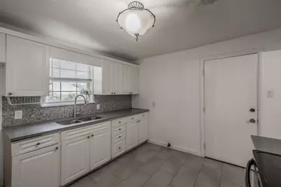 1708 Liberty Street, Fort Worth, TX 76105 - Photo 11