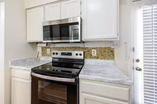 1805 Spring Creek Pkwy, Plano, TX 75023 - Photo 13
