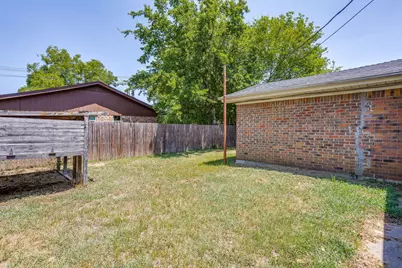 450 Nathan Street, Burleson, TX 76028 - Photo 39