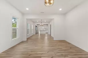 725 S Walnut St, Sherman, TX 75090 - Photo 5