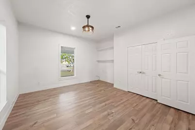 725 S Walnut Street, Sherman, TX 75090 - Photo 9