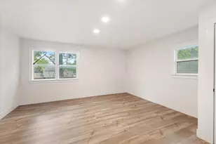 725 S Walnut St, Sherman, TX 75090 - Photo 11