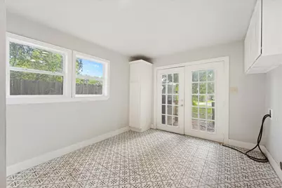 725 S Walnut Street, Sherman, TX 75090 - Photo 13