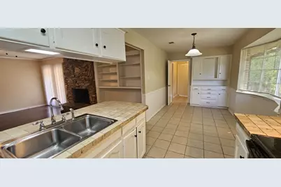 626 Little Creek Drive, Duncanville, TX 75116 - Photo 9