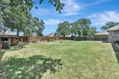 917 E 3rd Street, Springtown, TX 76082 - Photo 5
