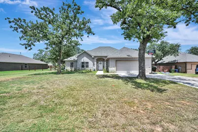 917 E 3rd Street, Springtown, TX 76082 - Photo 1