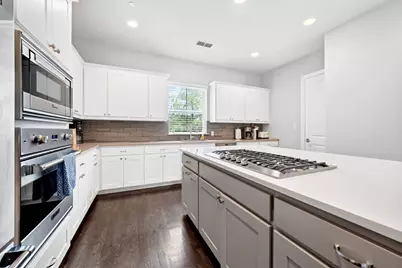 7700 Eastern Avenue #207, Dallas, TX 75209 - Photo 11