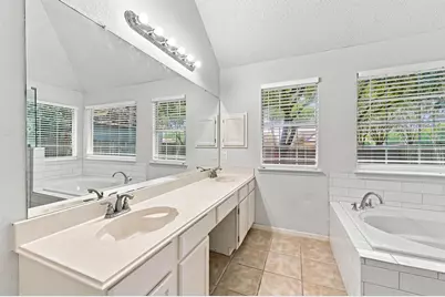 4440 Carolina Street, Grand Prairie, TX 75052 - Photo 17
