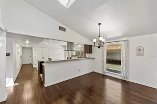 2017 Jennifer Ct, Carrollton, TX 75007 - Photo 13