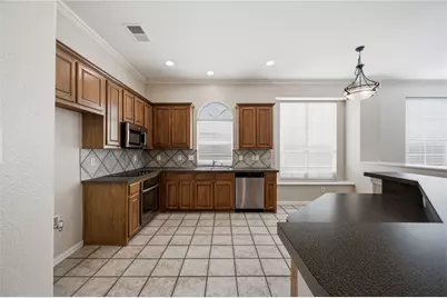 1716 Mapleleaf Falls Drive, Allen, TX 75002 - Photo 11