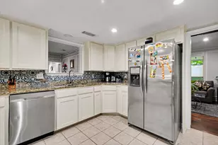 175 E Pleasant Run Rd, Cedar Hill, TX 75104 - Photo 9