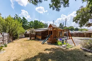 2802 Gooch St, Dallas, TX 75241 - Photo 3