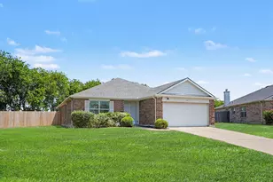 603 River Run Dr, Glenn Heights, TX 75154 - Photo 3