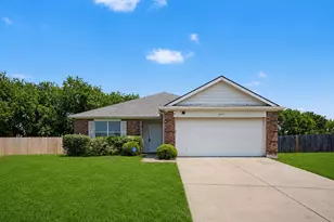 603 River Run Dr, Glenn Heights, TX 75154 - Photo 3