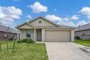 1104 Crestview Dr, Hutchins, TX 75141 - Photo 1