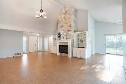 1102 St Croix Court, Arlington, TX 76012 - Photo 9