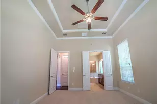 7124 Isle Royal Ln, Irving, TX 75063 - Photo 9