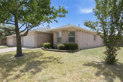 1065 Triple Crown Drive, Fort Worth, TX 76179 - Photo 5