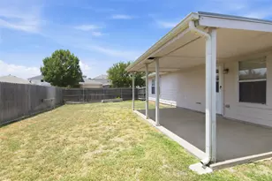 1065 Triple Crown Dr, Fort Worth, TX 76179 - Photo 29