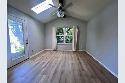 7410 Boisenberry Lane, Dallas, TX 75249 - Photo 11