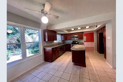 7410 Boisenberry Lane, Dallas, TX 75249 - Photo 17