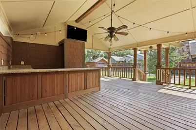 815 Brazos Street, Graham, TX 76450 - Photo 11