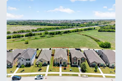 1212 Western Yarrow Avenue, Justin, TX 76247 - Photo 5