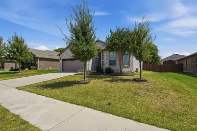 517 Redding Drive, Saginaw, TX 76131 - Photo 3