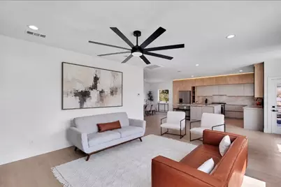1911 Bickers Street, Dallas, TX 75212 - Photo 19