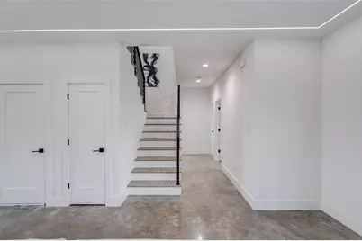 1911 Bickers Street, Dallas, TX 75212 - Photo 11