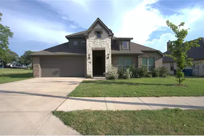 201 W 4th Street, Keene, TX 76059 - Photo 3