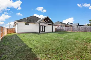 2524 Creek Dr, Granbury, TX 76048 - Photo 19