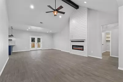 2524 Creek Drive, Granbury, TX 76048 - Photo 7