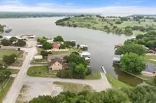 2524 Creek Dr, Granbury, TX 76048 - Photo 3