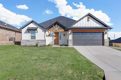 2524 Creek Drive, Granbury, TX 76048 - Photo 1