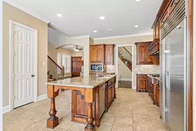 2800 Seven Shields Lane, Lewisville, TX 75056 - Photo 9