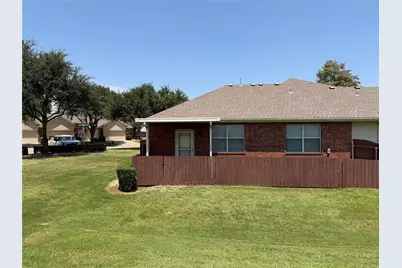 260 Bexar Drive, Lewisville, TX 75067 - Photo 23