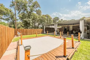 1045 Valentine St, Hurst, TX 76053 - Photo 33