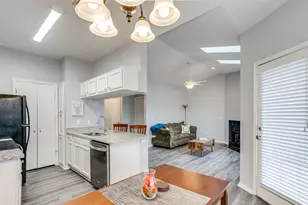 7340 Skillman St, Dallas, TX 75231 - Photo 9