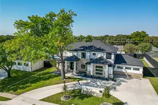 10923 Marsh Ln, Dallas, TX 75229 - Photo 35